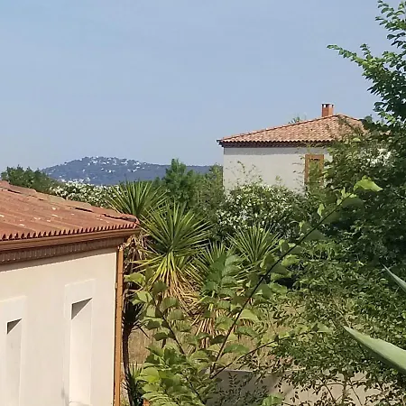בית נופש La Baraquette De Thau Mèze