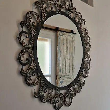 בית נופש La Baraquette De Thau
