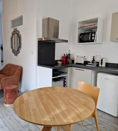La Baraquette De Thau Holiday home